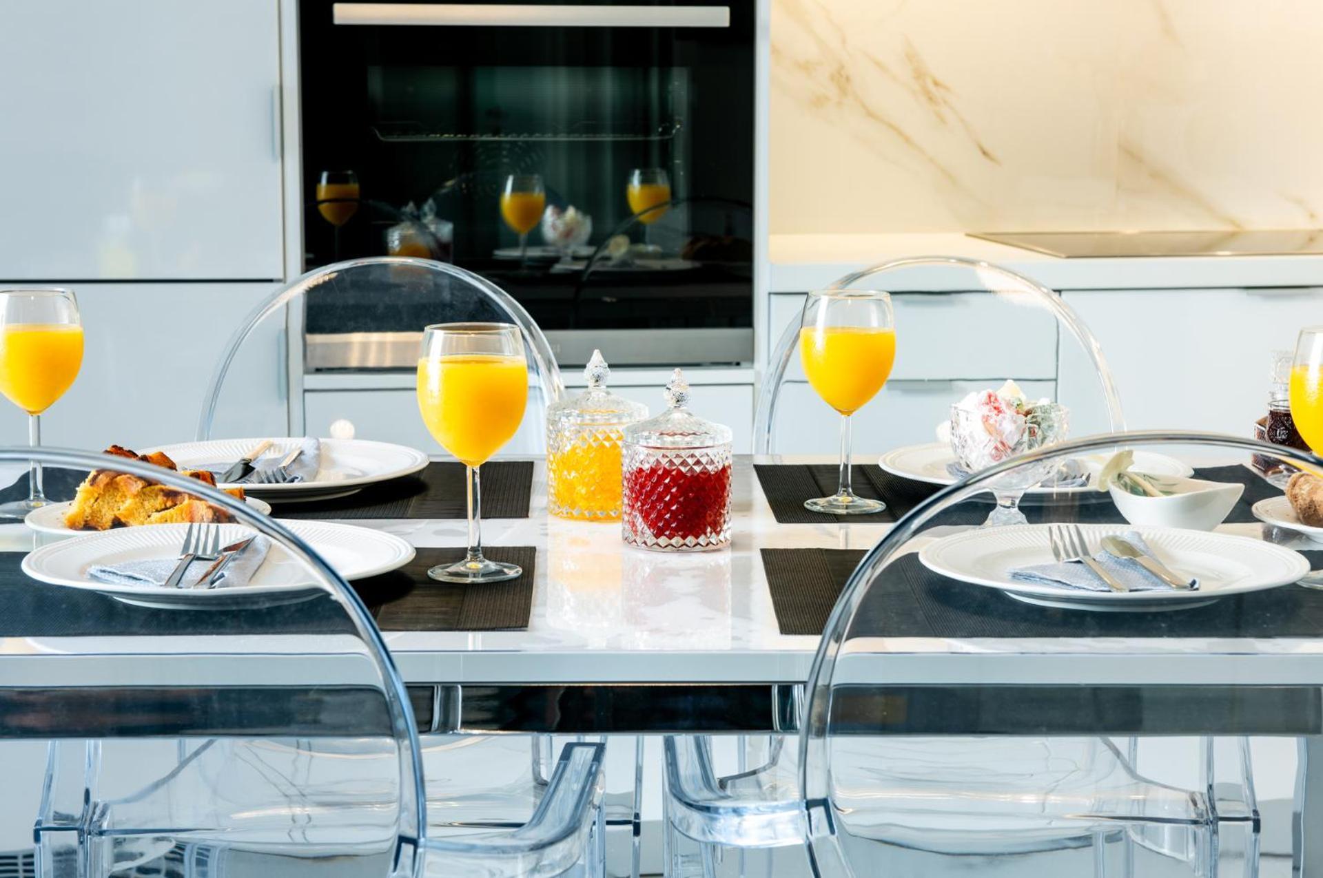 Oikos Luxury Apartment