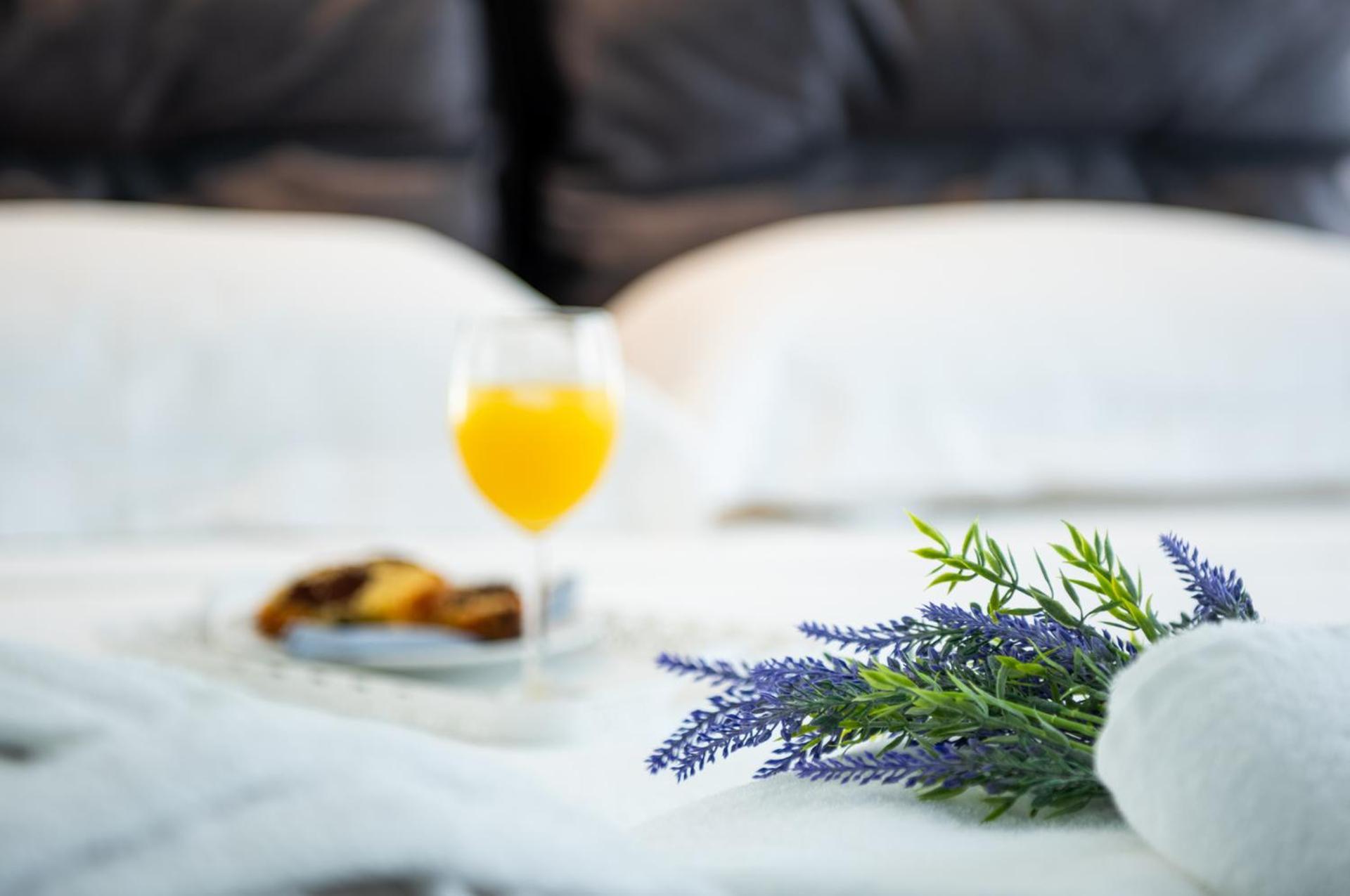 Oikos Luxury Apartment